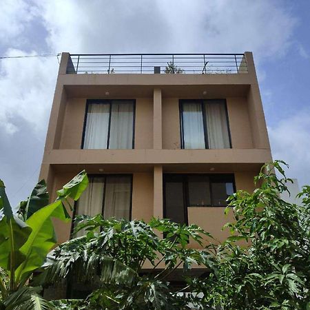 Rising Dust Villa Lonavala Εξωτερικό φωτογραφία